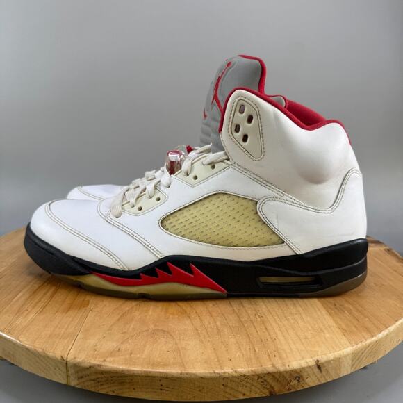 Air Jordan 5 Retro Fire Red Men's Size 13 Shoes Sneakers 136027-100 2013 Beaters - Picture 3 of 8
